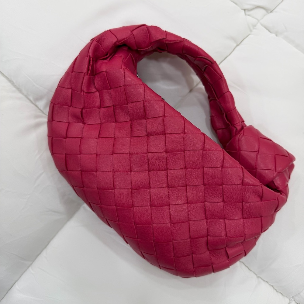 Bottega Veneta Intrecciato Crescent Hobo in Fuchsia Mini Jodie